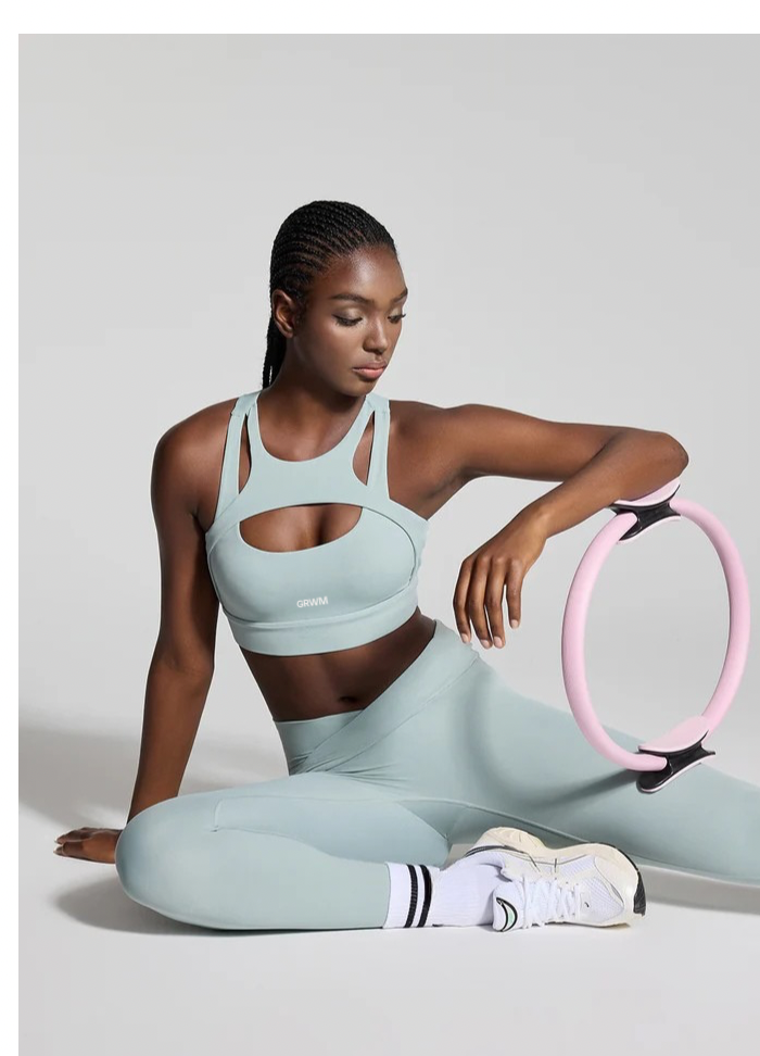 Elegance Cutout Top